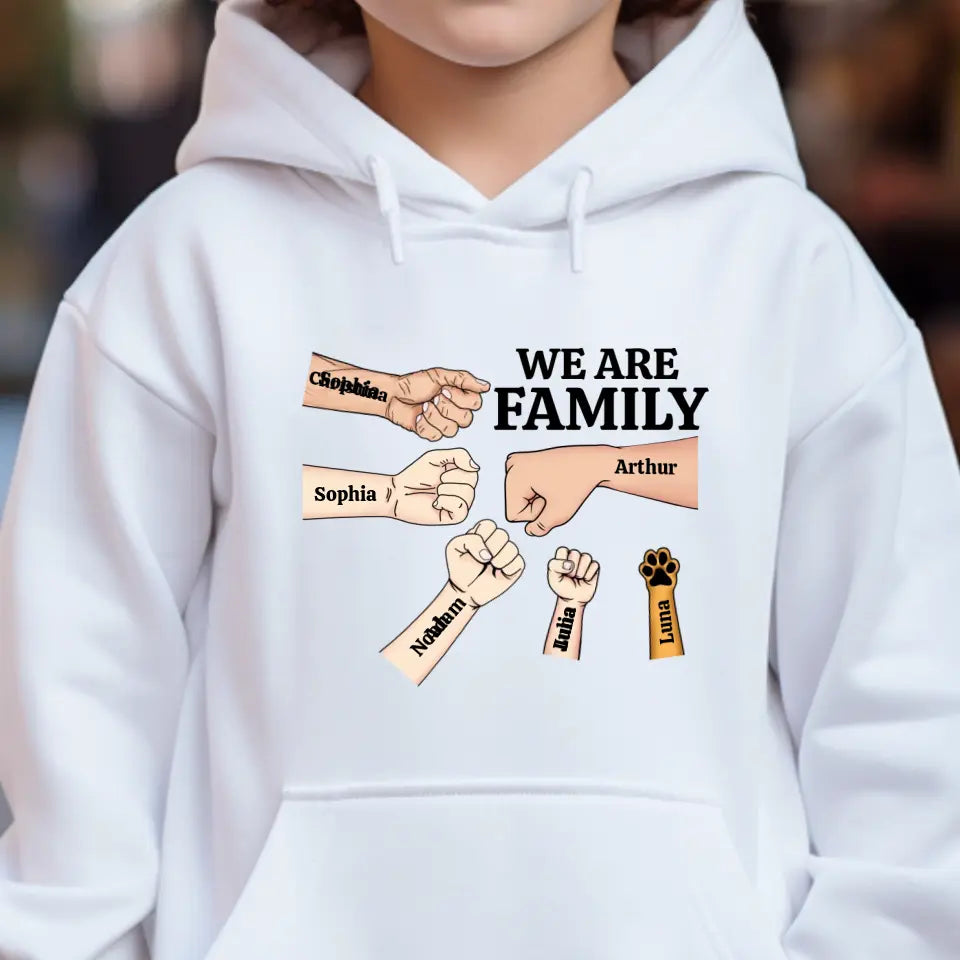We are family - Personalisierter Kinder Hoodie