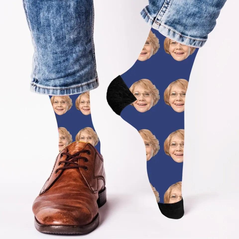 Deine Oma auf Socken - Personalisierte Socken